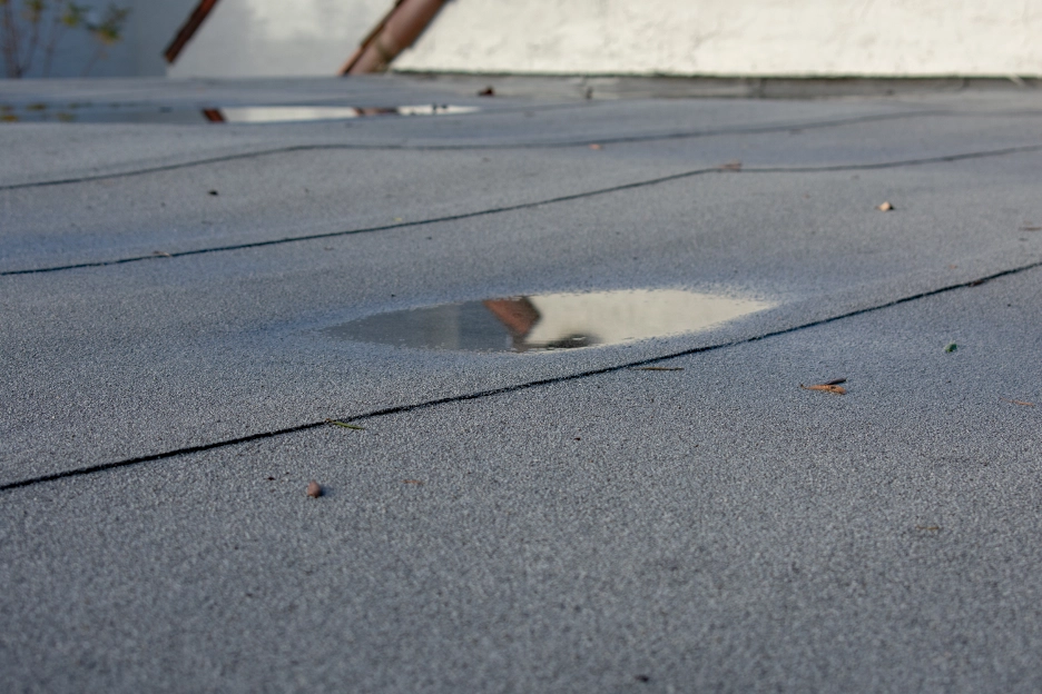 Flat roofing and tuckpointing contractor in Lincoln Square Chicago