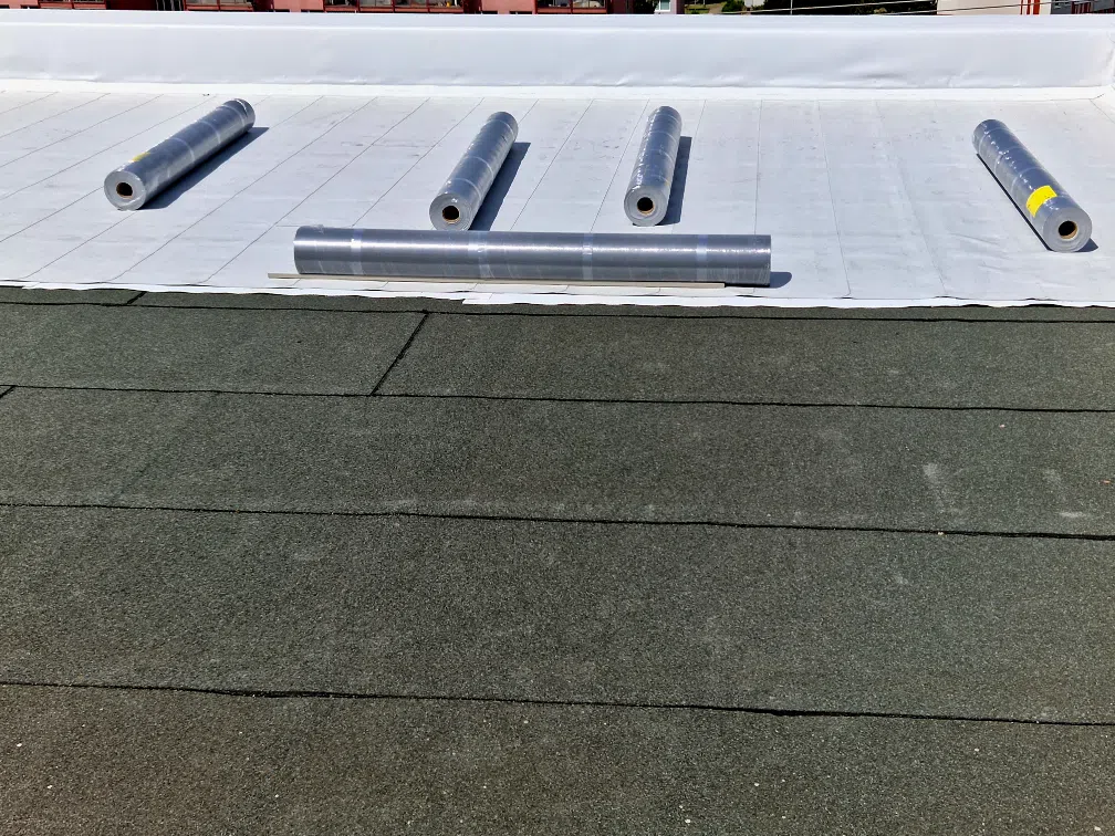 Flat roofing and tuckpointing company in Ravenswood Chicago