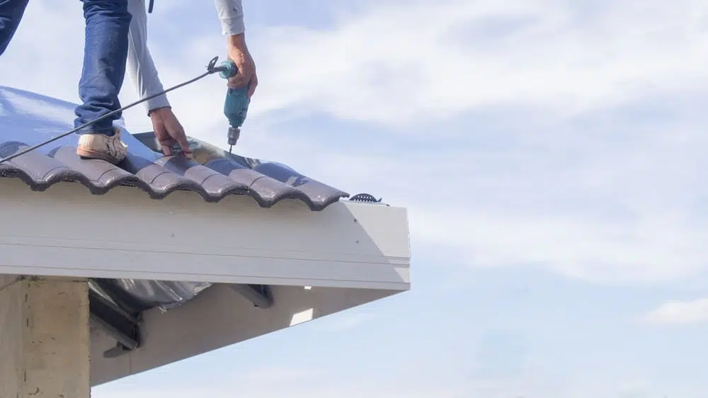 Factors That Affect Metal Roof Screw Replacement Costs
