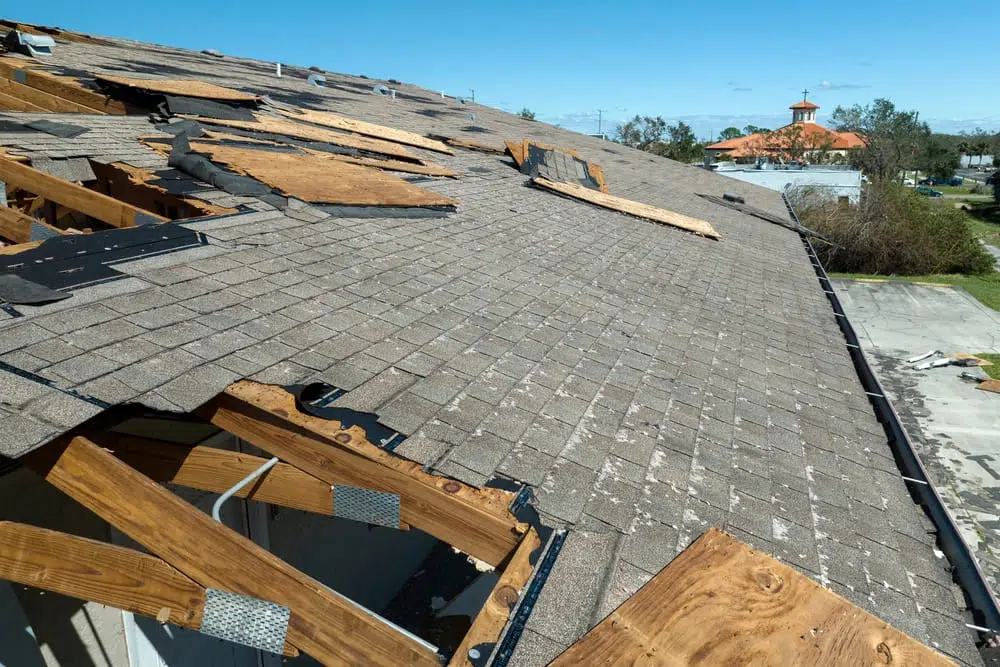 Will Insurance Cover A 25-Year-Old Roof? (Explained) 1 Why Does Roof Age Matter To Insurance Companies